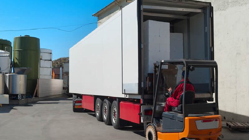 Containers-Loading-800×400